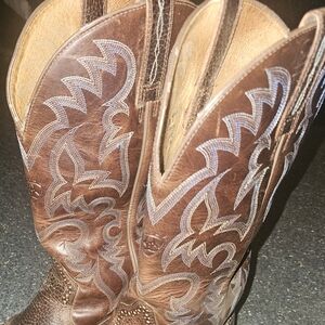Ariat Tan Leather Boots with Dark Brown Accents